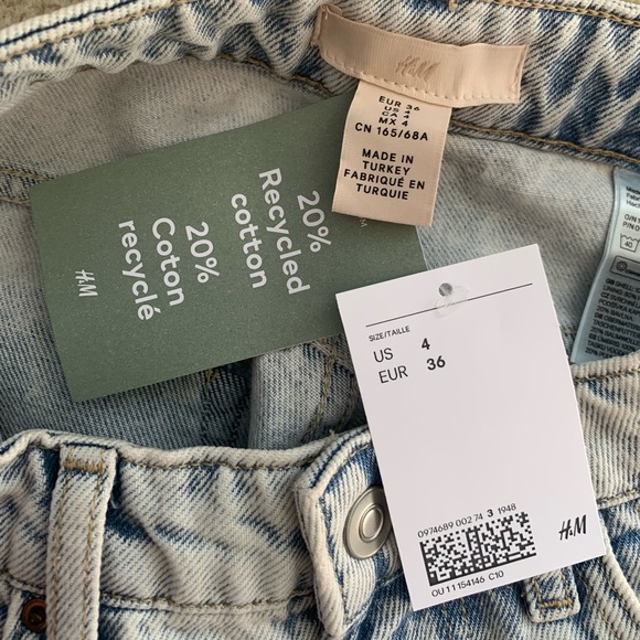 Brand New H&M Denim Shorts - Picture 3 of 5